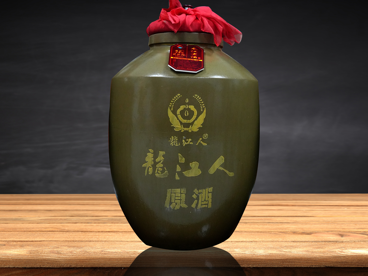 吉林龙江老酒42度浓香型